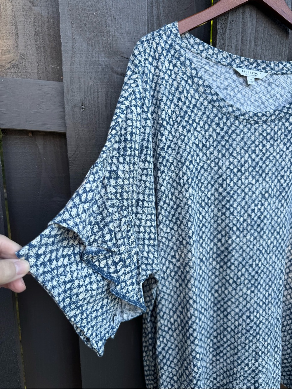 Liverpool Blue Patterned Ruffle Sleeve Women’s Knit Top 3X - Picture 2 of 3